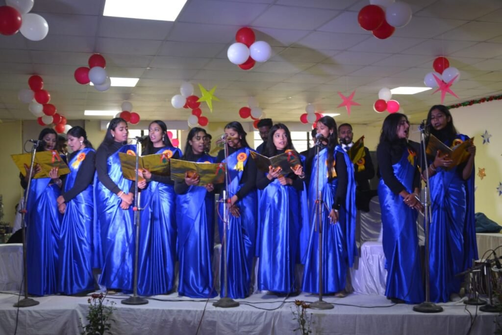 Gorakhpur News - सेण्ट ऐण्ड्रयूज कॉलेज में "मैरी क्रिसमस" समारोह कार्यक्रम का हुआ आयोजन