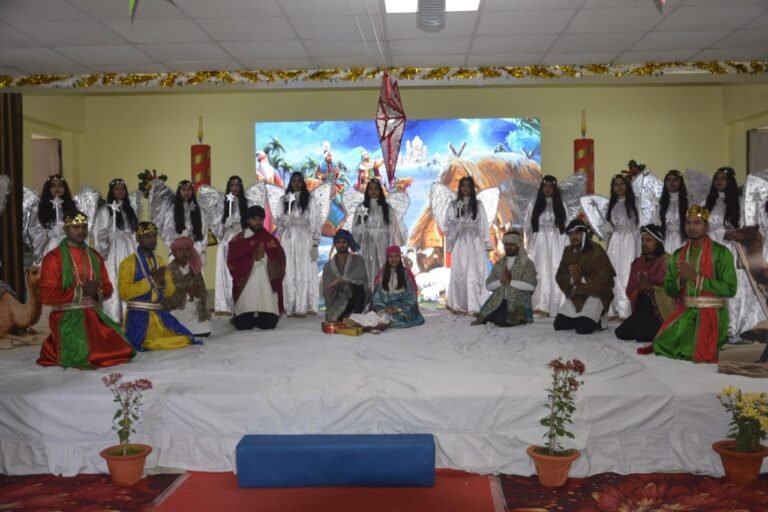 Gorakhpur News - सेण्ट ऐण्ड्रयूज कॉलेज में "मैरी क्रिसमस" समारोह कार्यक्रम का हुआ आयोजन