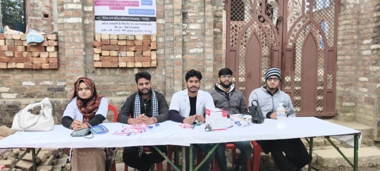 Gorakhpur News- ग़ौसे आज़म फाउंडेशन ने लगाया विशाल निःशुल्क स्वास्थ्य जांच शिविर