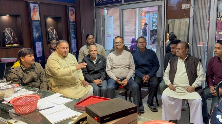 सिसवा को तहसील बनाने की मांग, ‘बाजार बंदी’ को उ0प्र0 उद्योग व्यापार मंडल ने दिया समर्थन