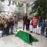 Gorakhpur News - बच्चों को सिखाया गया दरगाह व कब्रिस्तान में हाजिर होने का सही तरीका