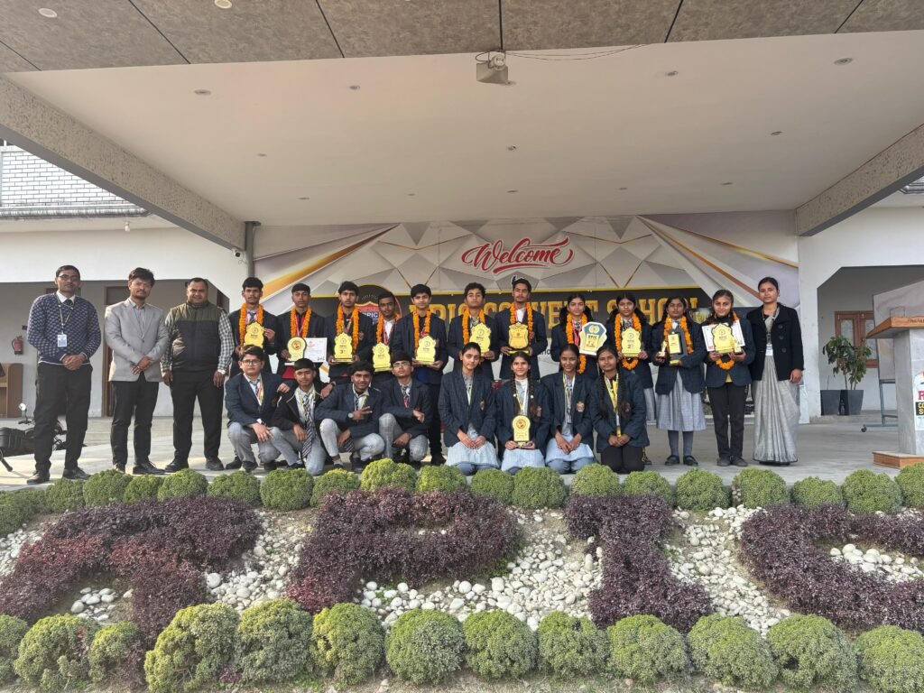 गोरखपुर महोत्सव में RPIC Convent School का शानदार प्रदर्शन, विद्यालय में विद्यार्थी हुए सम्मानित