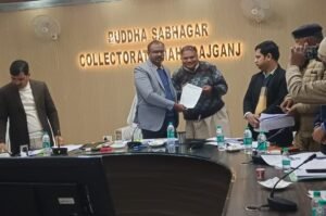 सिसवा बने तहसील, प्रमोद जायसवाल के नेतृत्व में व्यापार मण्डल ने जिलाधिकारी को सौंपा ज्ञापन