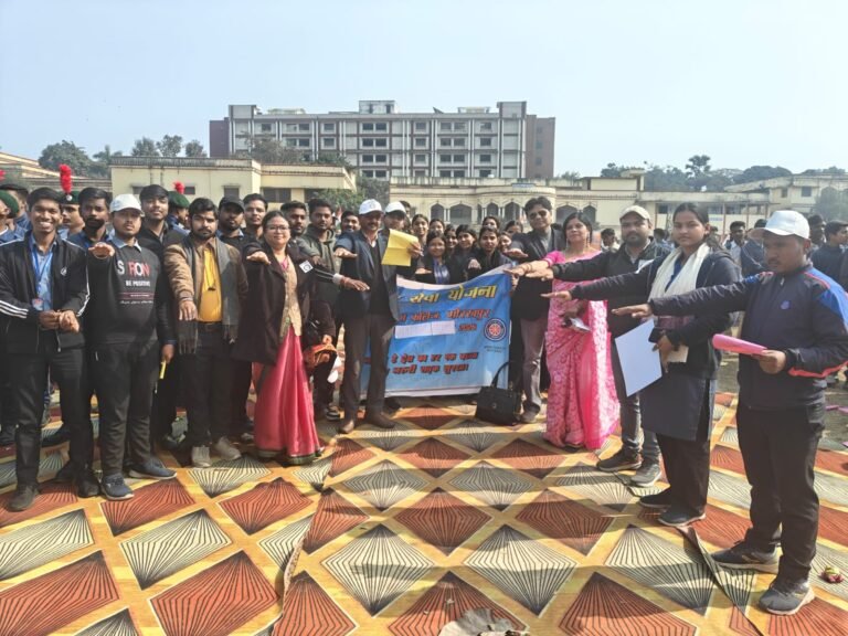 Gorakhpur News - सेंट ऐण्ड्रयूज कॉलेज में राष्ट्रीय मतदाता दिवस पर जागरूकता कार्यक्रम का हुआ आयोजन, छात्रों ने ली शपथ