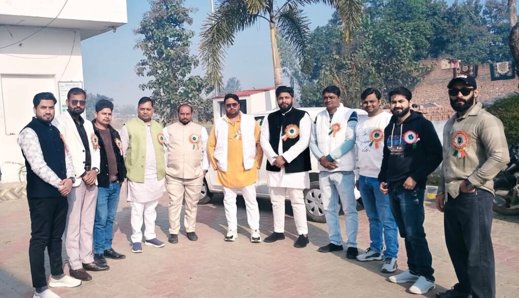 गणतंत्र दिवस पर अखिल भारतीय उद्योग व्यापार मंडल सिसवा में लहराया तिरंगा, गूंजा देशभक्ति का स्वर