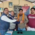 चौकी प्रभारी उमाकांत सरोज के स्थानांतरण पर व्यापारियों ने दी भावभीनी विदाई