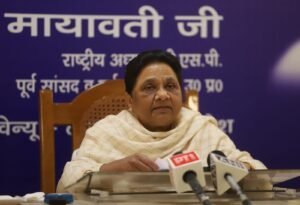 गठबंधन की अटकलों पर BSP की मुखिया मायावती ने लगाया पूर्ण विराम, अकेले चुनाव लड़ने का किया ऐलान