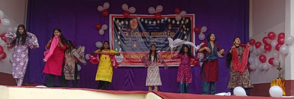 सेंट जोसेफ्स स्कूल सिसवा में भावनाओं के संग यादगार विदाई समारोह, सांस्कृतिक प्रस्तुतियों ने मोहा मन