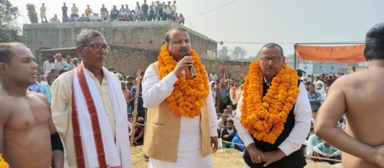 महाशिवरात्रि पर शिव मंदिर परिसर में विशाल मेला व भव्य दंगल, गिरजेश जायसवाल ने फीता काटकर किया शुभारंभ