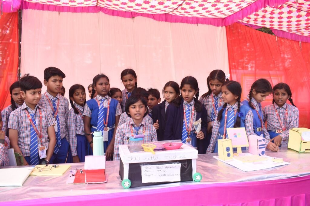 स्टर्लिंग पब्लिक स्कूल में साइन्स कार्निवल 2026 का हुआ आयोजन, 300 आकर्षक प्रोजेक्ट मॉडल प्रस्तुत