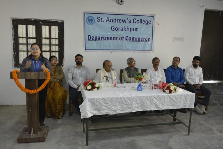 Gorakhpur News - सेण्ट ऐण्ड्रयूज कॉलेज में ‘क्या AI मानव रचनात्मकता के लिए खतरा है ?’ विषय पर भाषण प्रतियोगिता का हुआ आयोजन