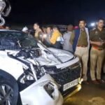 पलक झपकते ही नाले में समा गई कार, कार्यक्रम में जा रहे चार युवकों की मौत