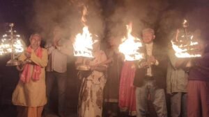 स्वरांजलि सेवा संस्थान द्वारा 152 वीं नारायणी गंडकी महाआरती कार्यक्रम का हुआ आयोजन, विश्व शांति की कामना की