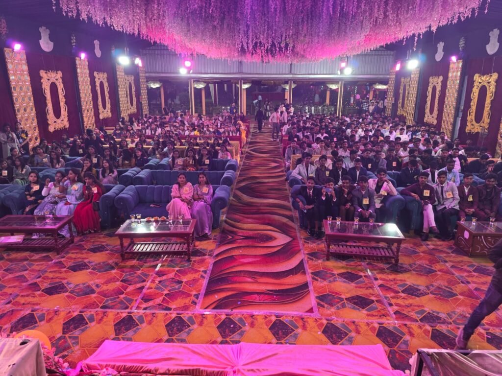 RPIC स्कूल में आयोजित हुआ भव्य फेयरवेल कार्यक्रम