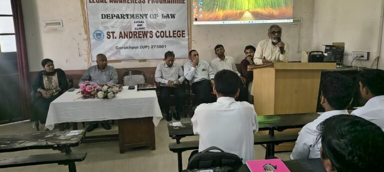 Gorakhpur News - सेण्ट ऐण्ड्रयूज कॉलेज के विधि विभाग में संविधान के 22 भागों पर आधारित चित्रों पर विशेष व्याख्यान का हुआ आयोजन