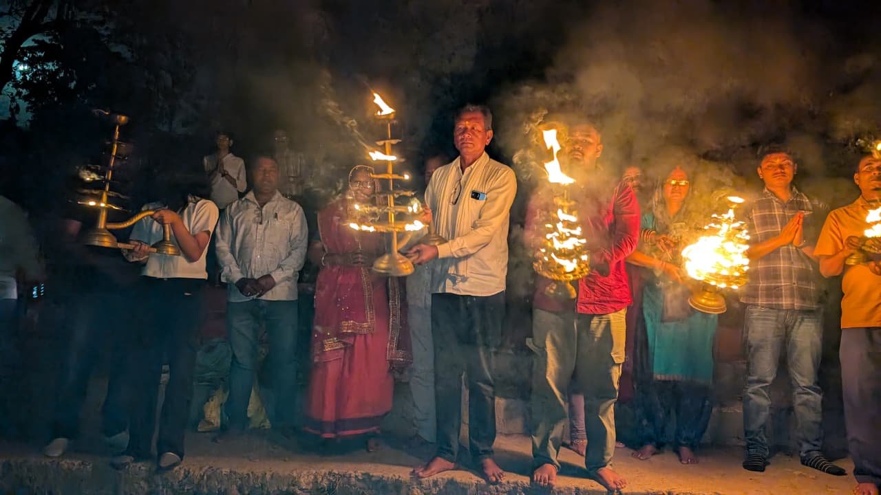 चैत्र पूर्णिमा के अवसर पर वाल्मीकिनगर में 153वीं नारायणी गंडकी महा आरती कार्यक्रम का आयोजन