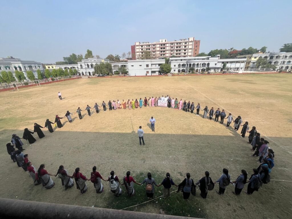 Nari Shakti Vandan - सेण्ट ऐण्ड्रयूज कॉलेज में नारी शक्ति वंदन अधिनियम - प्रचार अभियान के अंतर्गत “नारी शक्ति दीवार तथा मानव श्रृंखला” का हुआ आयोजन