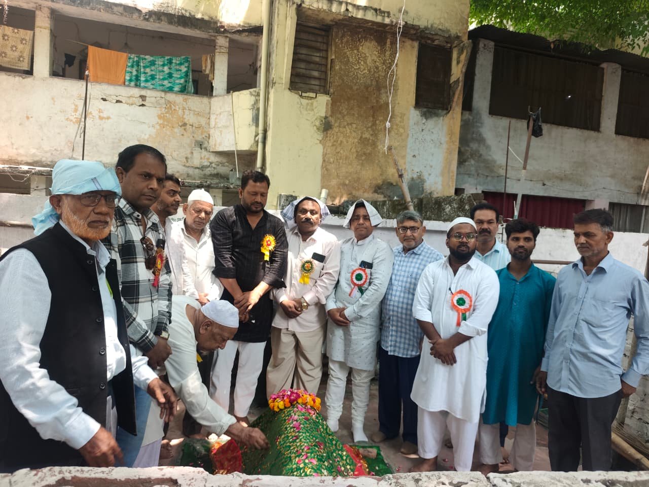 स्वतंत्रता संग्राम सेनानी क्रांतिवीर शहीद सरदार अली खान की मजार पर किया चादर पेश, 1857 की क्रांति वीरों को किया याद