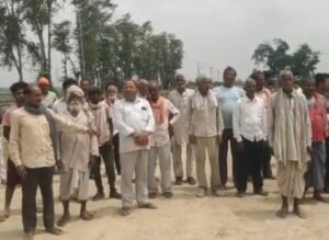 ग्रामीणों ने रेलवे लाइन के नीचे अंडरपास निर्माण की उठाई मांग