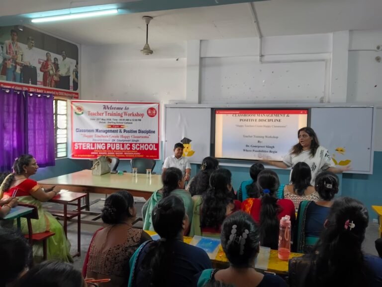 स्टर्लिंग पब्लिक स्कूल में शिक्षक प्रशिक्षण कार्यक्रम आयोजित
