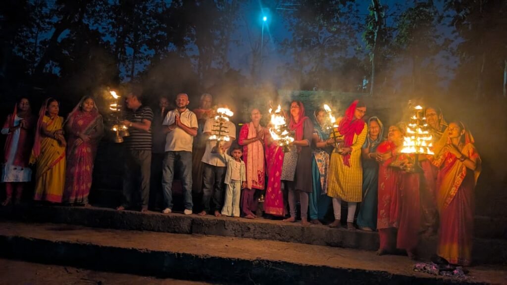 भारत-नेपाल सीमा पर 155वीं नारायणी गंडकी महाआरती का हुआ आयोजन