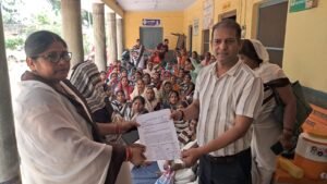 सिसवा में आशा बहनों का विरोध प्रदर्शन, 5 जून तक भुगतान नहीं हुआ तो होगा बड़ा आंदोलन