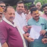छोटी गंडक नदी के कटान से प्रभावित दाह संस्कार घाट का सांसद-विधायक ने किया निरीक्षण, तत्काल समाधान के दिए निर्देश