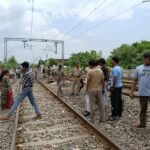 सिसवा रेलवे स्टेशन पर आउटर सिग्नल से टकरा कर गिरा यात्री, दर्दनाक मौत