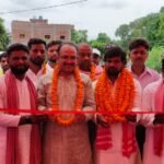 विधानसभा खड्डा के चखनी भोज छपरा में सपा नेता पवन दूबे ने लगवाया हेल्थ कैंप