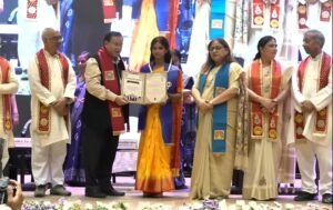 दीक्षोत्सव में सरस्वती देवी महाविद्यालय खड्डा की छात्राओं का स्वर्णिम परचम, आठ स्वर्ण पदकों से चमका महाविद्यालय