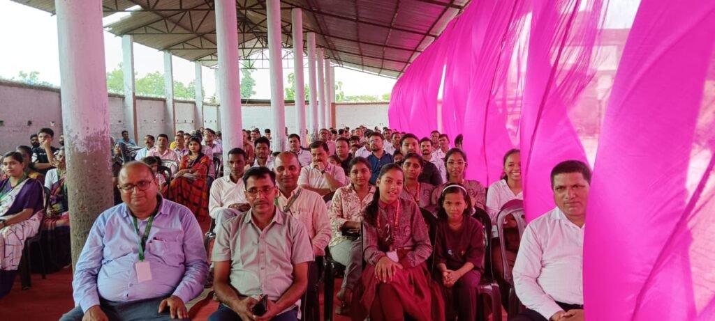 Siswa Bazar- सेंट जोसेफ सीनियर सेकेंडरी स्कूल में टीचर-पेरेंट्स मीटिंग एवं पुरस्कार वितरण समारोह का हुआ आयोजन