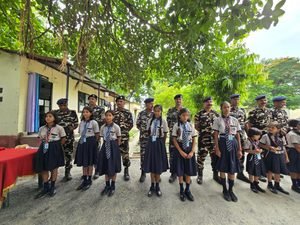 CBS पब्लिक स्कूल के बच्चों ने SSB जवानों के साथ मनाया रक्षाबंधन, बांधी राखी