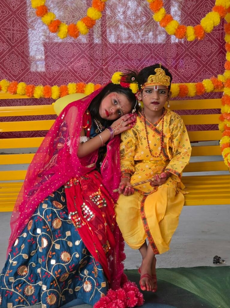 सीबीएस पब्लिक स्कूल में धूमधाम से मनी श्रीकृष्ण जन्माष्टमी, नन्हे-मुन्नों ने राधा-कृष्ण की भव्य झांकी से मोहा मन