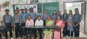 Gorakhpur News - सेण्ट ऐण्ड्रयूज कॉलेज में हिन्दी दिवस पर कार्यक्रम का हुआ आयोजन