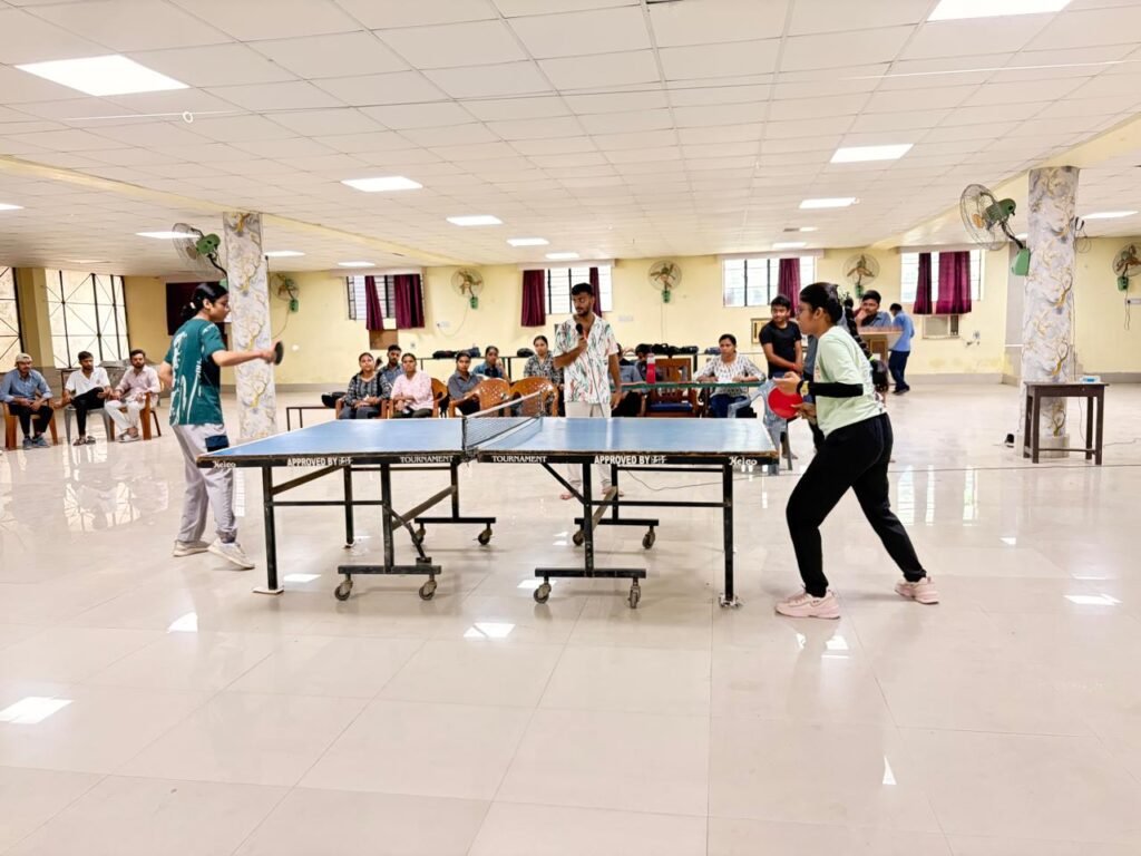 प्रिंसिपल कप टेबल टेनिस प्रतियोगिता : फाइनल में पहुंचे पुरुष वर्ग के अंश और तुषार, महिला वर्ग की कल्पना और साक्षी