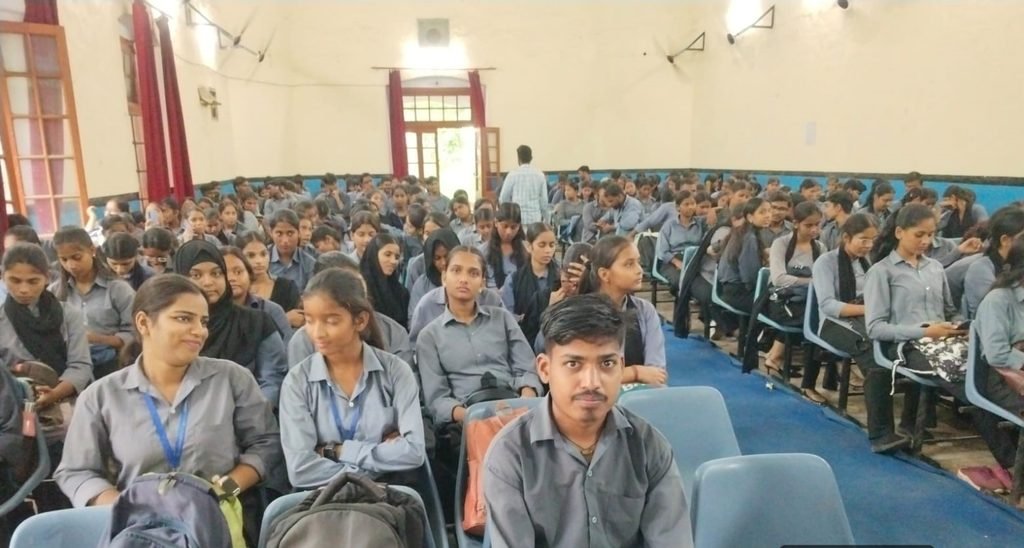 राष्ट्रीय सेवा योजना दिवस के अवसर पर सेण्ट ऐण्ड्रयूज कॉलेज में विशेष कार्यक्रम का हुआ आयोजन