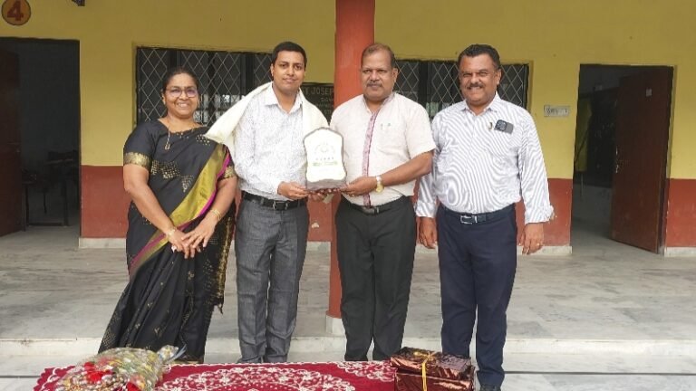 Siswa Bazar - सेंट जोसेफ्स सीनियर सेकेंडरी स्कूल में युवा वैज्ञानिक शुभम पाण्डेय का आत्मीय स्वागत