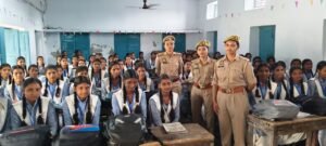 मिशन शक्ति फेज-5ः छात्राओं को साइबर अपराध और महिला सुरक्षा के प्रति किया जागरूक