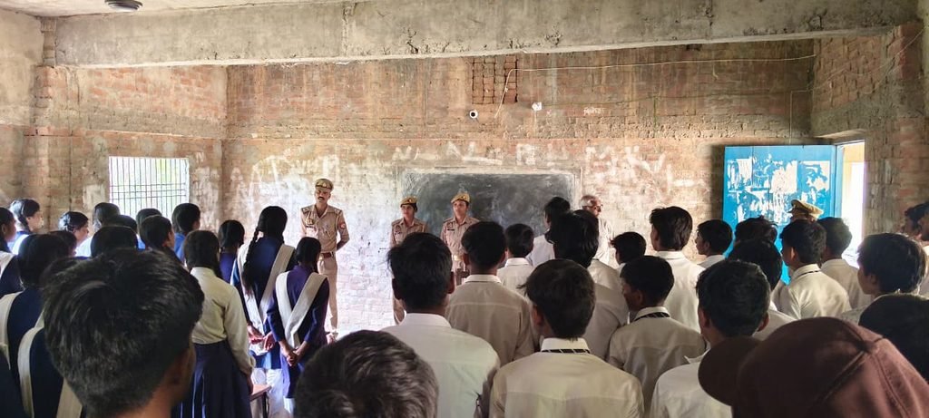 मिशन शक्ति अभियान, छात्र-छात्राओं को महिला सुरक्षा व नए कानूनों की दी जानकारी