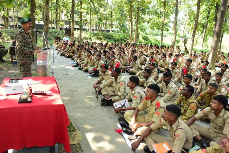 NCC - 169 वार्षिक प्रशिक्षण शिविर के दूसरे दिन कैडेट्स को मिला फायरिंग और ड्रिल का कड़ा प्रशिक्षण