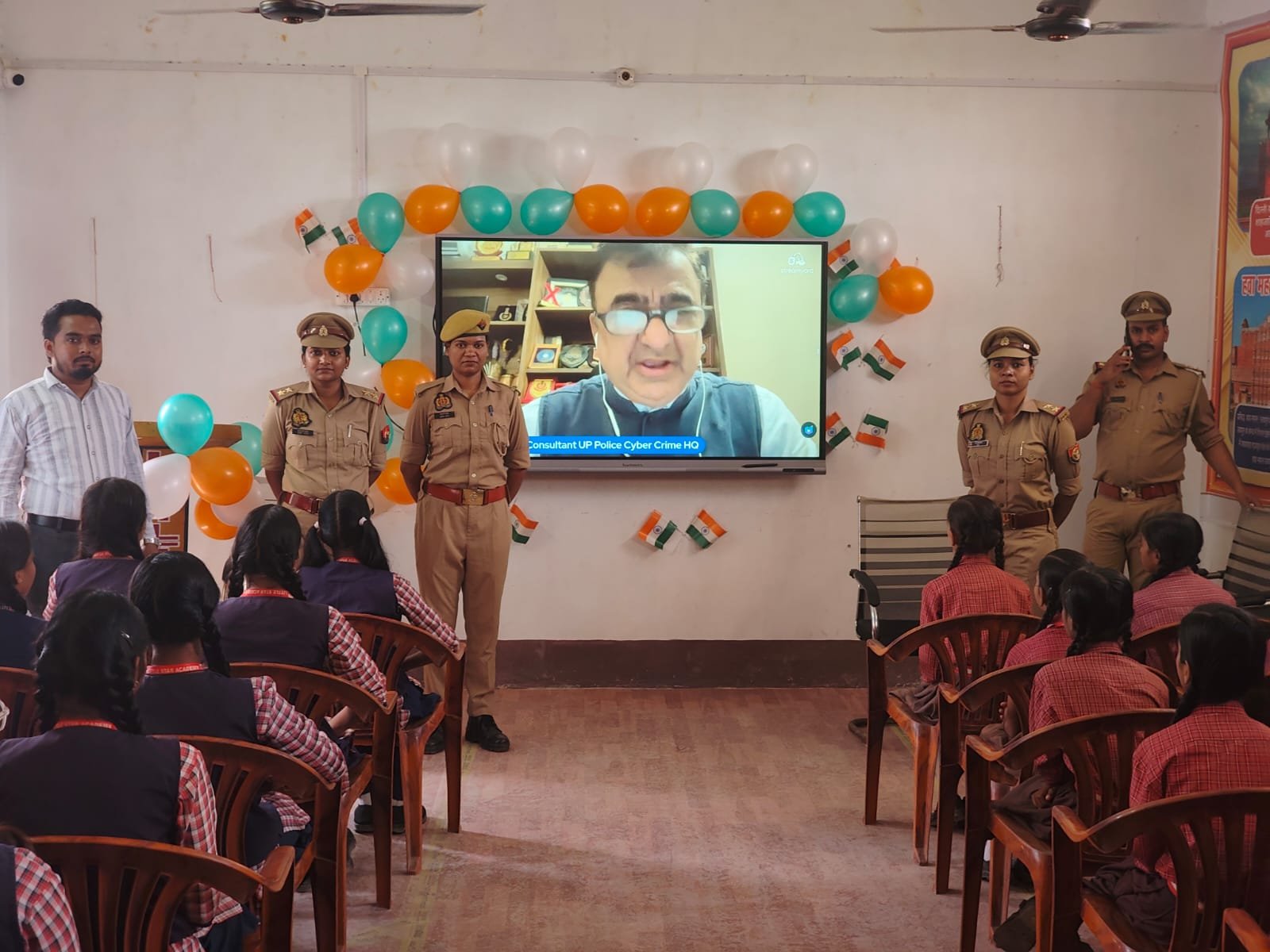 मिशन शक्ति फेज 6.0ः विद्यार्थियों को साइबर अपराधों के प्रति किया गया जागरूक