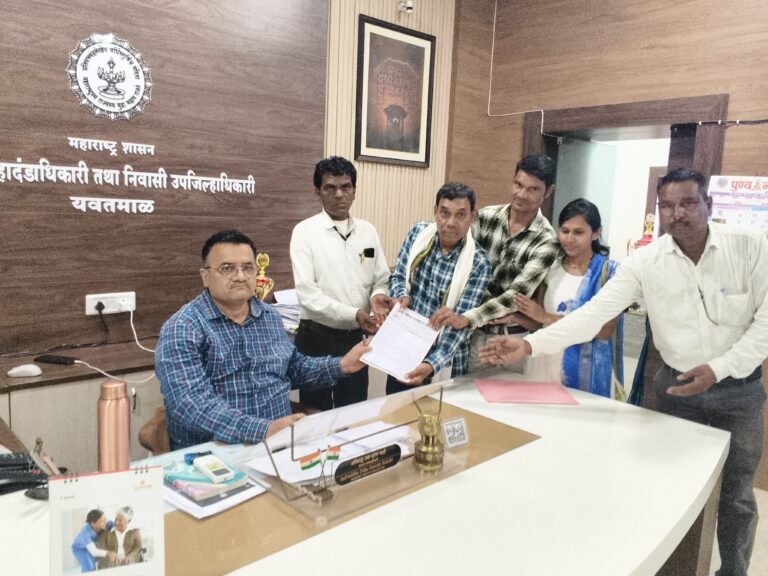 जंतर-मंतर पर पत्रकारों से कथित दुर्व्यवहार के विरोध में इंडियन जर्नलिस्ट एसोसिएशन विदर्भ ने राष्ट्रपति को सौंपा ज्ञापन