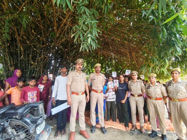 Mission Shakti Phase 6.0 : सोनबरसा गांव में 'ग्राम चौपाल' लगाकर महिलाओं और बालिकाओं को किया जागरूक