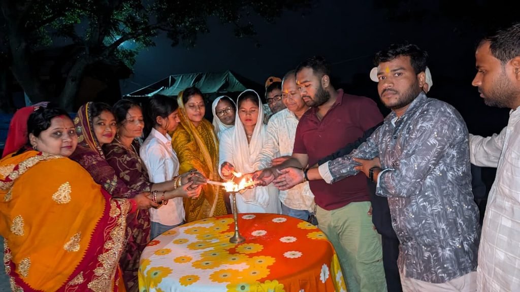 संगम तट पर नारायणी गंडकी महा आरती कार्यक्रम का हुआ आयोजन