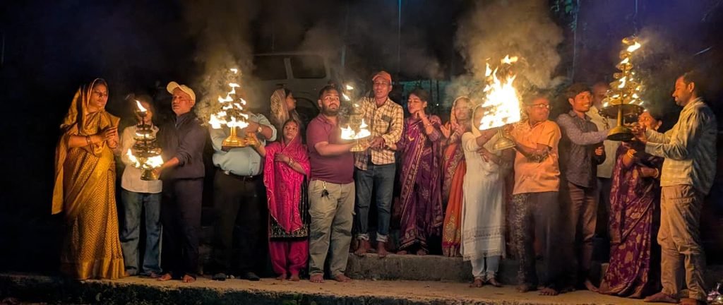 संगम तट पर नारायणी गंडकी महा आरती कार्यक्रम का हुआ आयोजन
